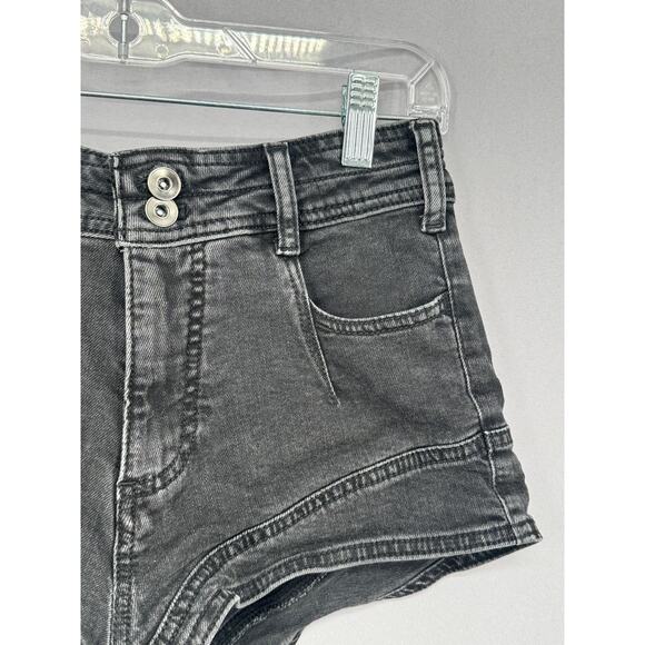 Pilcro Shorts Womens 25 Black Gray Denim MidRise Curved Hem Retro Daisy Dukes - Picture 4 of 15